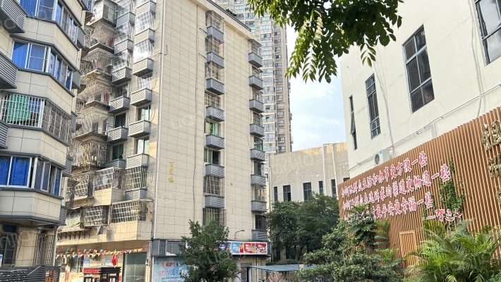 吉兴楼小区外景图