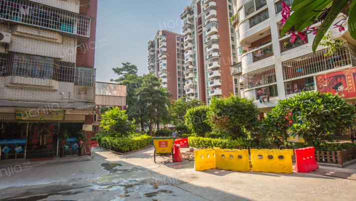 信达大厦外景图