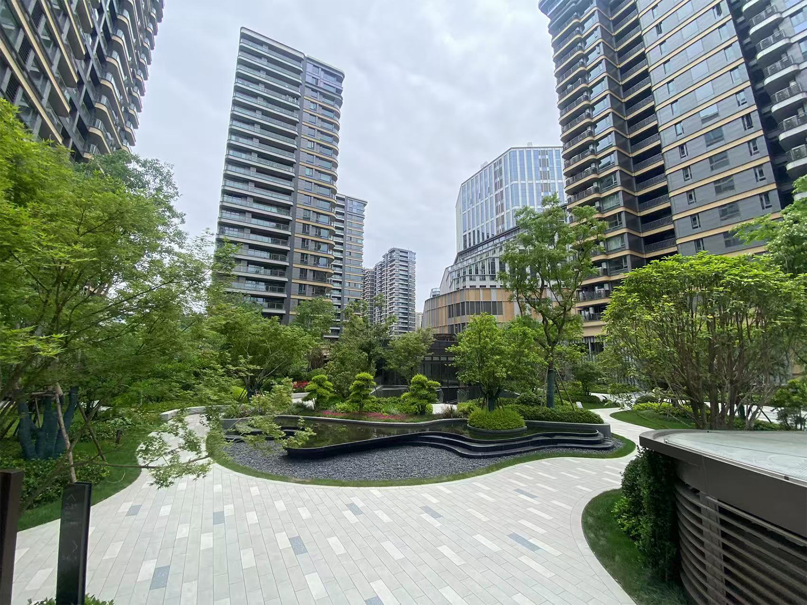 River Opus compound photo 4