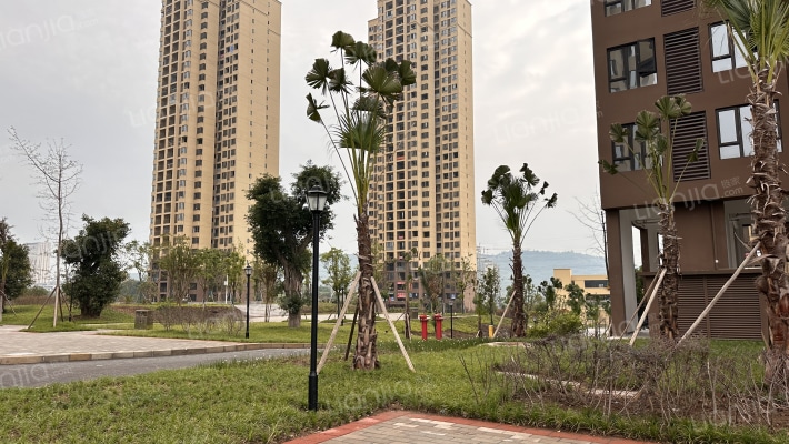 新城佳苑外景图