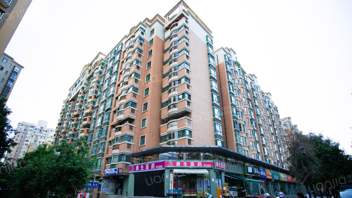 双威温馨花园外景图