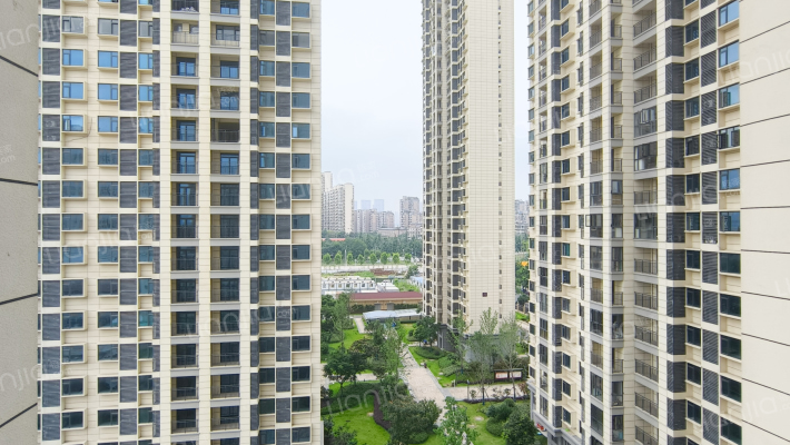 烽火江盛枫苑外景图