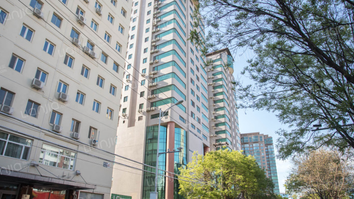 龙宝大厦外景图