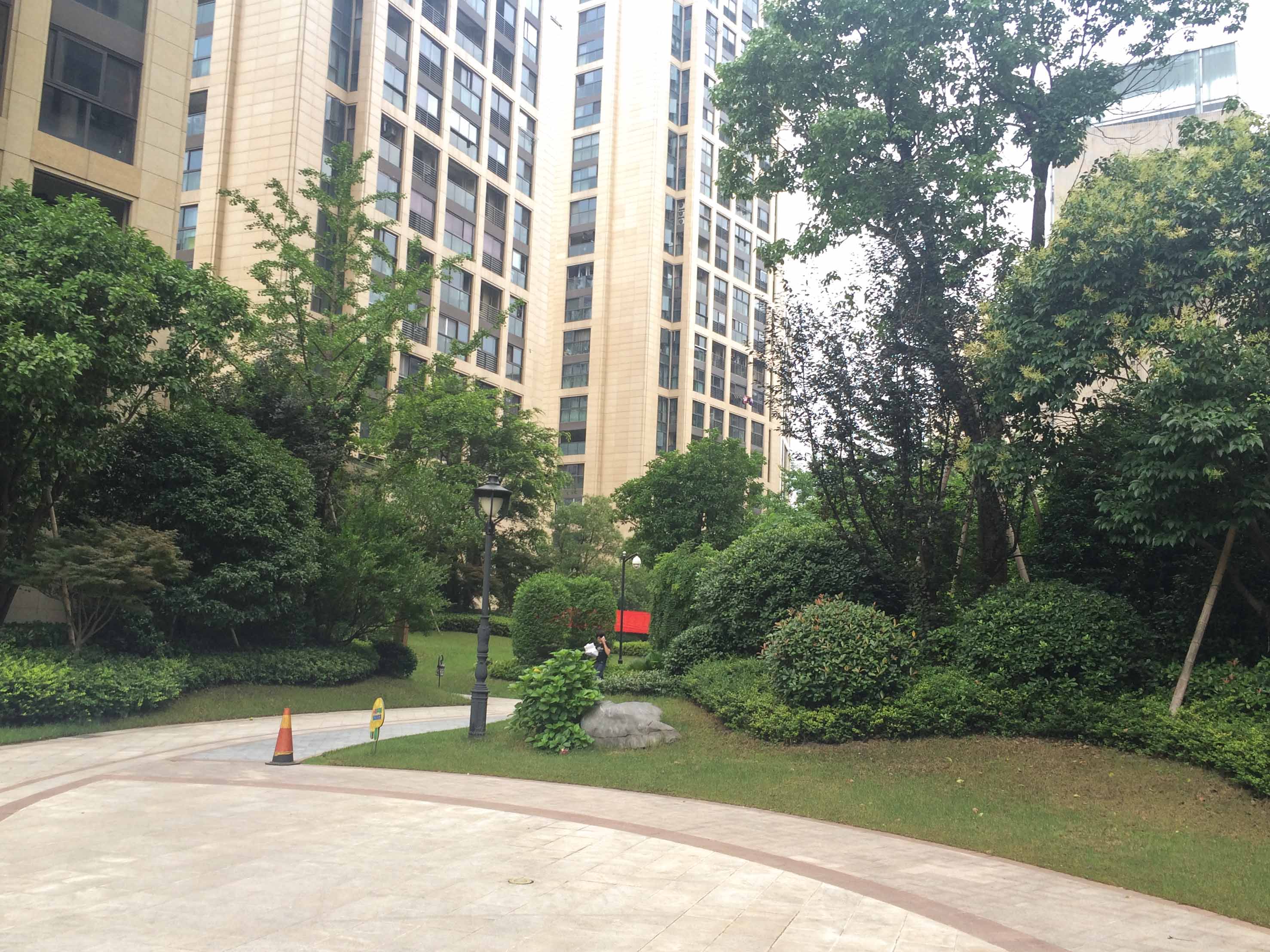 江南望庄小区实景 3