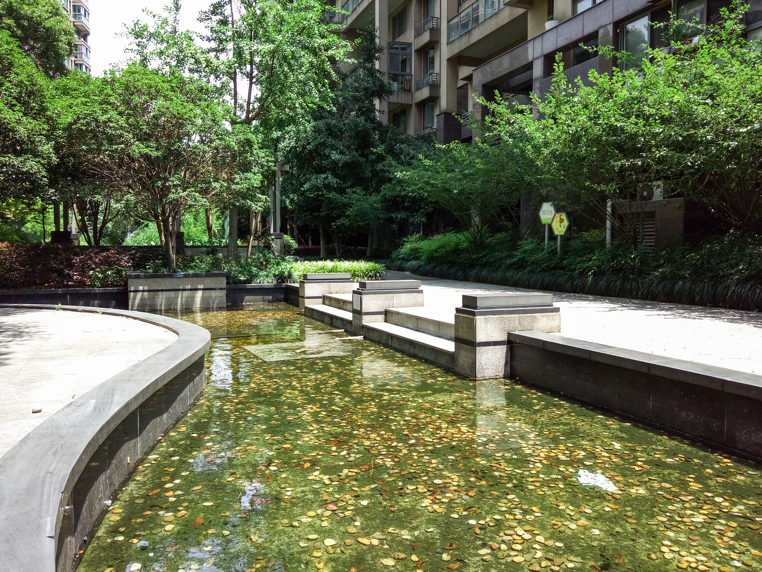 红街公寓小区实景 5