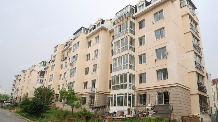 高城花园外景图