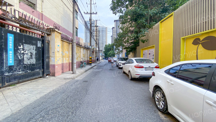 西安市第二建筑工程公司设备安装工程处住宅小区外景图