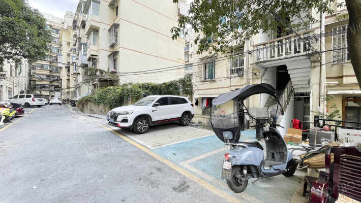 月亮岩路16号外景图