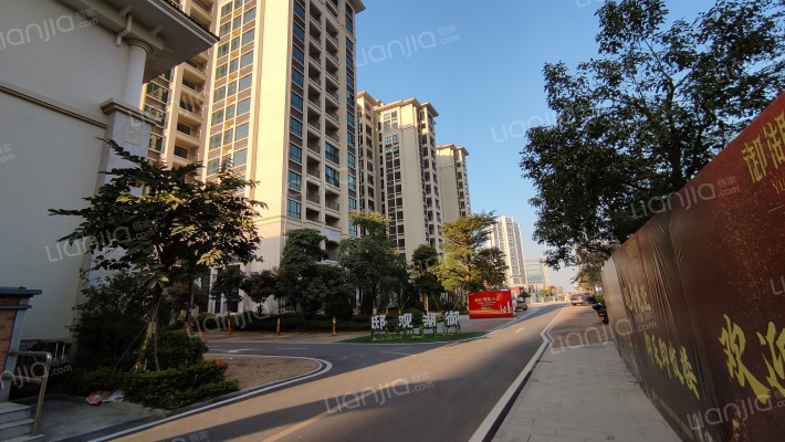 御湖观邸外景图