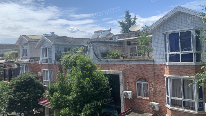 天湖花园C区外景图