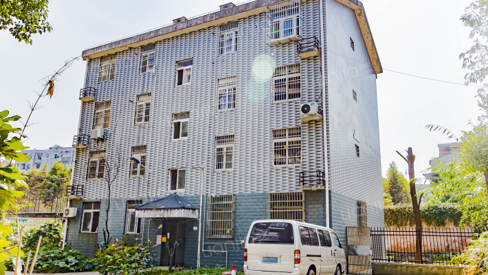 公园新居外景图