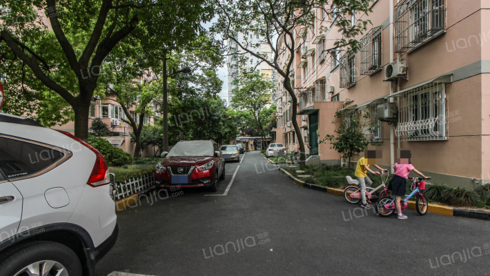 中虹公寓外景图