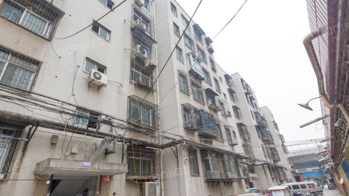 玲珑苑小区外景图