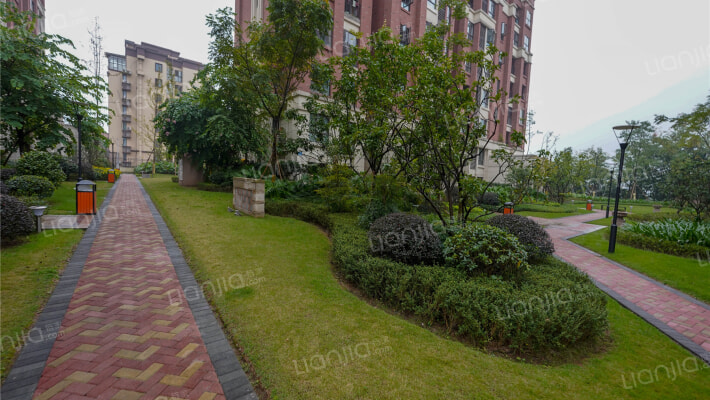 联发公园里外景图