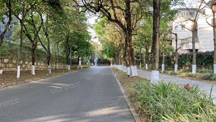 广佛新世界云悦果岭外景图