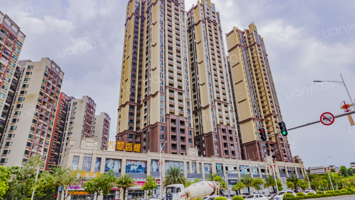 翡翠香缇外景图