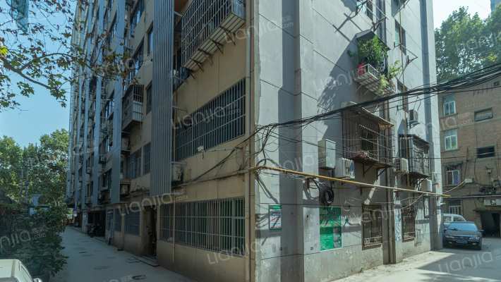 鑫盛大厦外景图