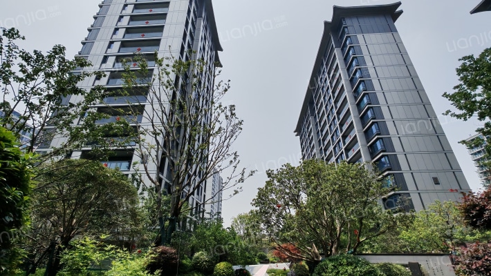 建发华发江华玺云外景图