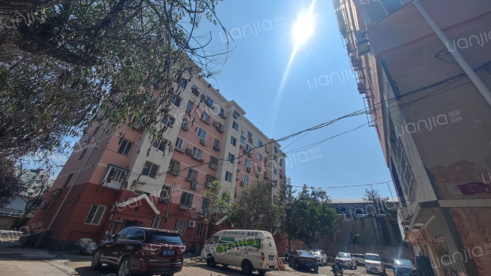 平安路散盘外景图