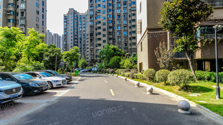 惊驾名庭A区外景图