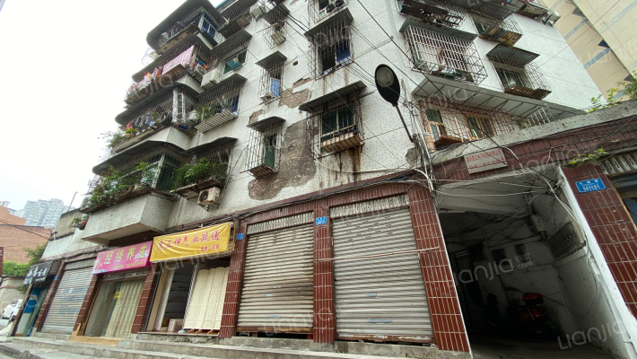 百货公司综合楼外景图