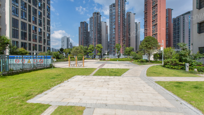 未来方舟F12组团外景图