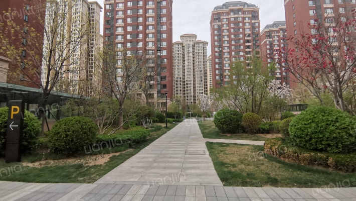 万科柏翠园外景图