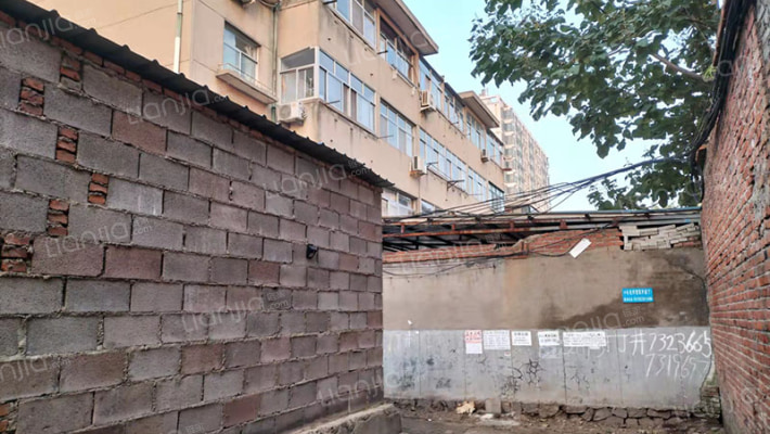 乡镇企业家属楼外景图