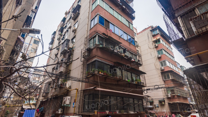 卫生路3号院外景图