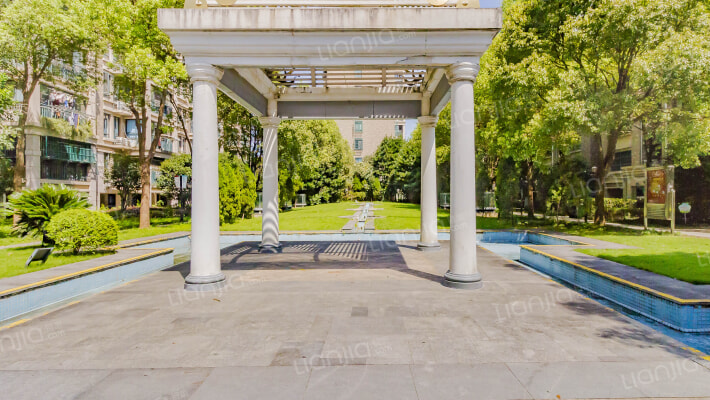 小城花园外景图