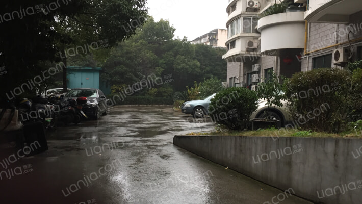 星际公寓外景图