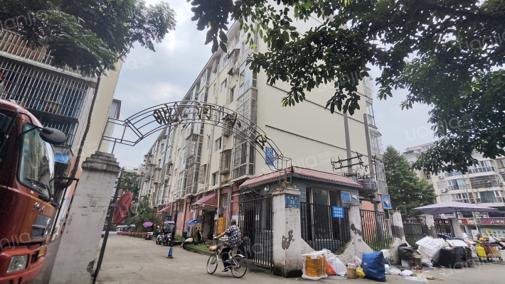 毗河小区外景图