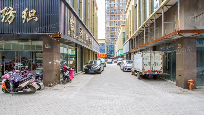 德尔金色摩纺外景图