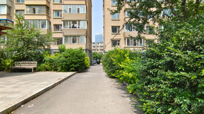 东电小区外景图