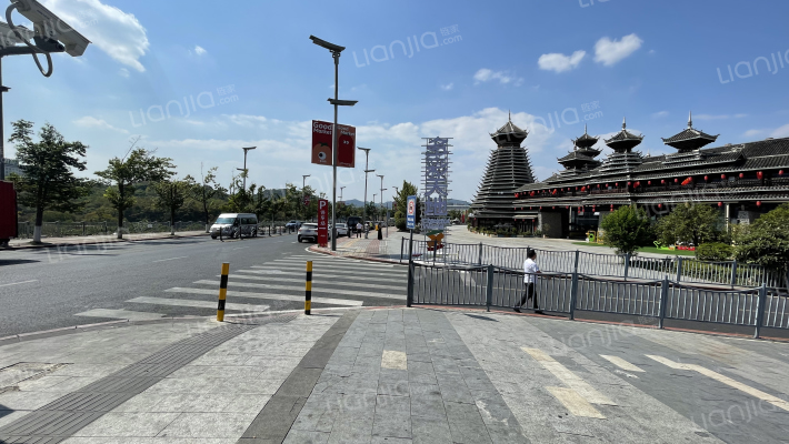 龙洞堡老里坡1号外景图