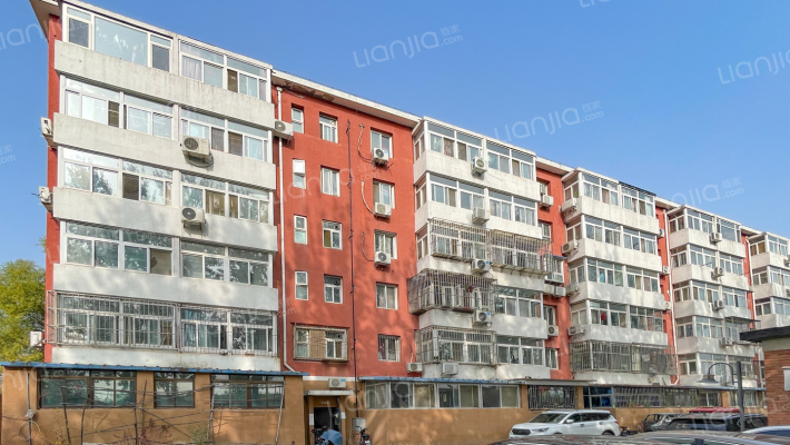 小汤山苗圃宿舍楼外景图