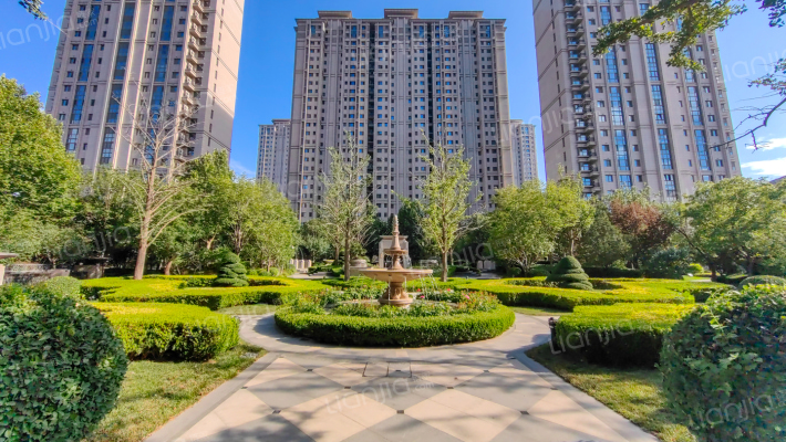 泛海容郡外景图