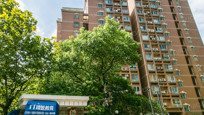 建玮公寓外景图