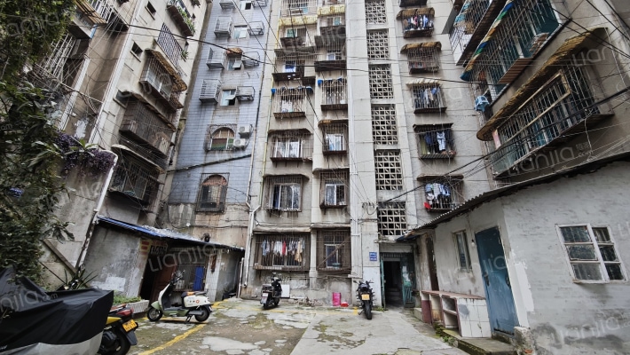 黔灵西路28号外景图