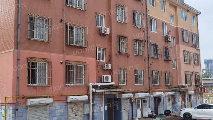 岭前小区外景图