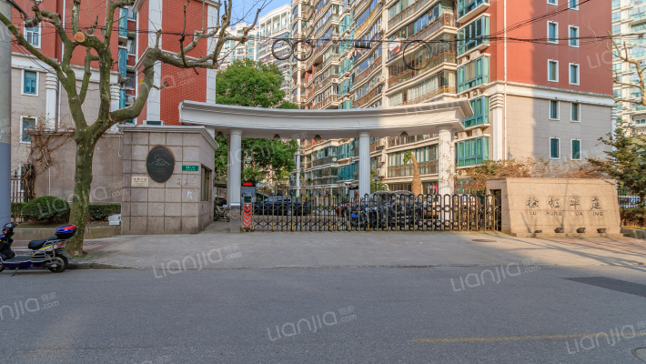 徐虹华庭外景图