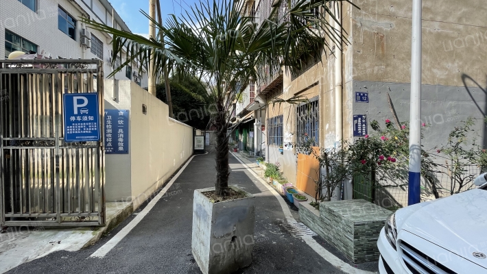 霞晖路12号外景图