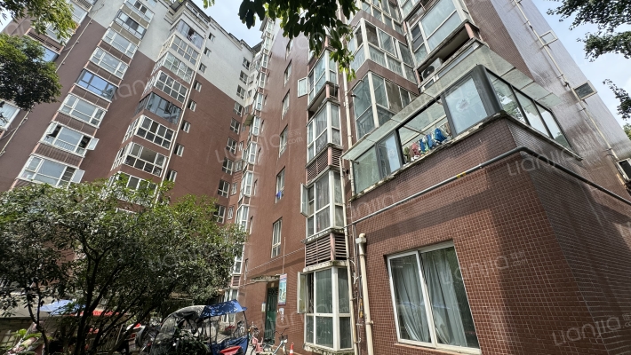 格林经典外景图