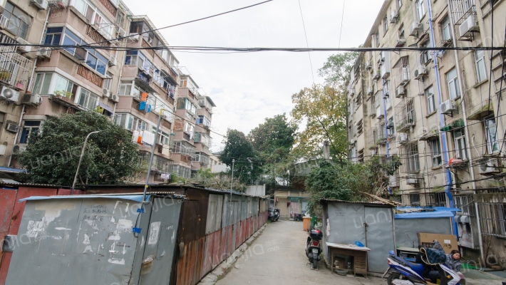 后半山园外景图