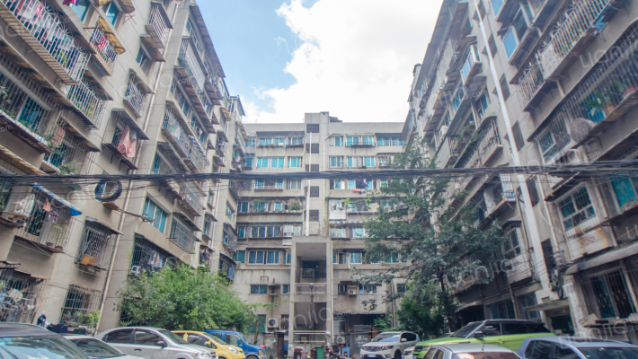 电机厂宿舍外景图