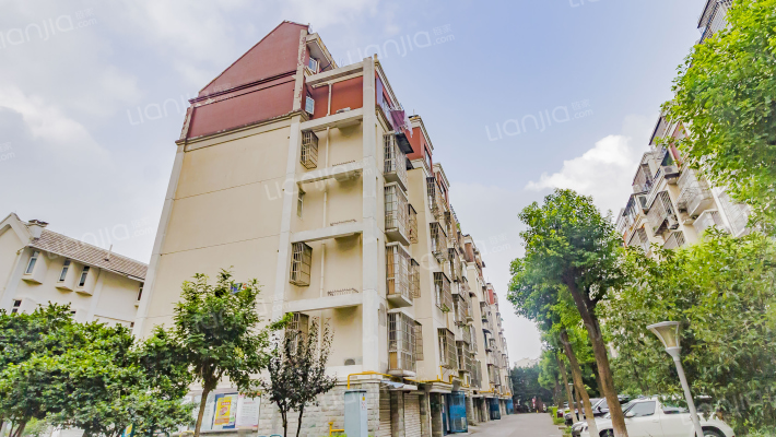 华都公寓外景图