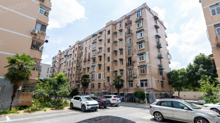 四季植物花园外景图