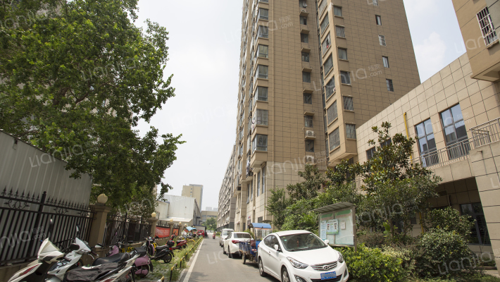 瑞和山水居外景图