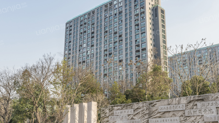 银马公寓外景图