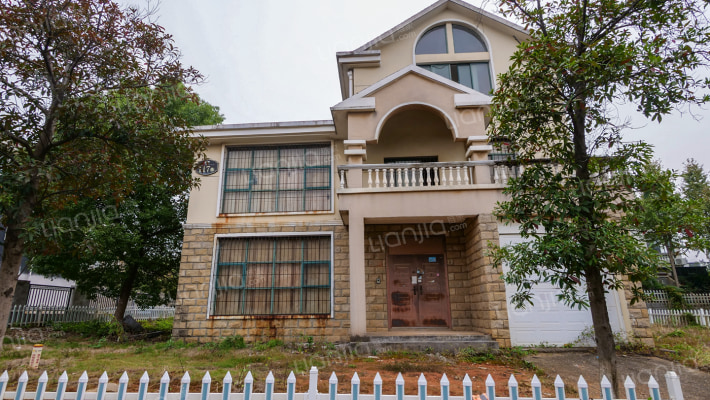 翡翠山庄外景图